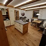 Luxus-apartment-vorderreit Gut