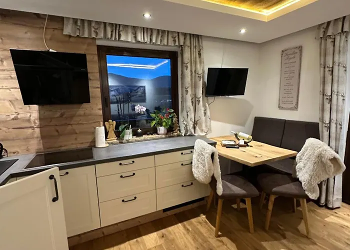 Luxus-apartment-vorderreit Gut Apartman